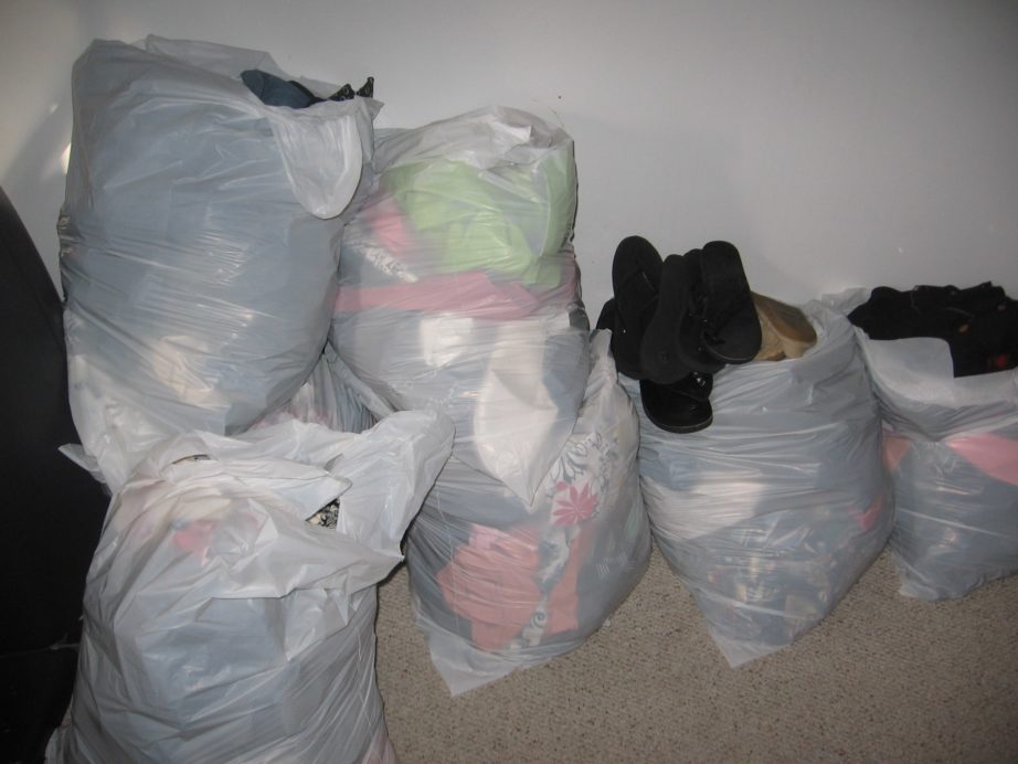 Bags+of+clothes1